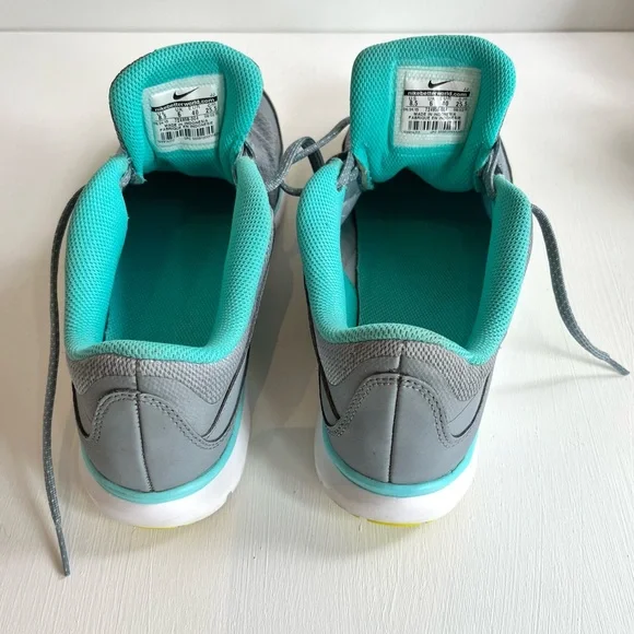 Nike Training Flex TR5 Women’s Sneakers - Picture 4 of 16